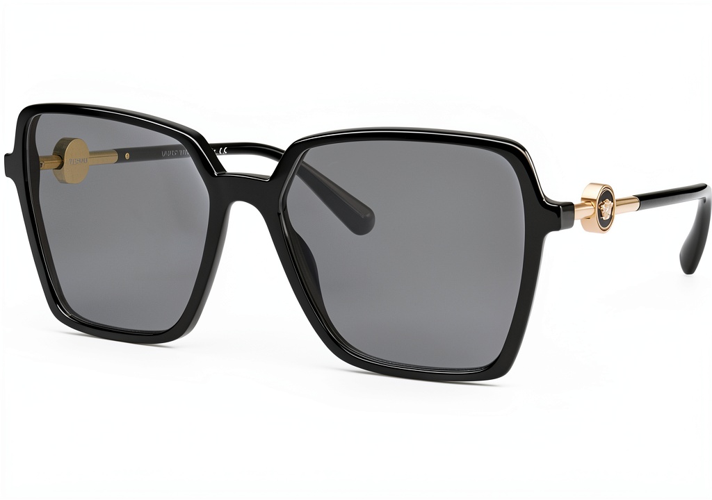 'Versace unisex sunglasses showcasing aviator design and lens clarity'